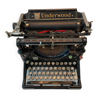 Underwood typewriter