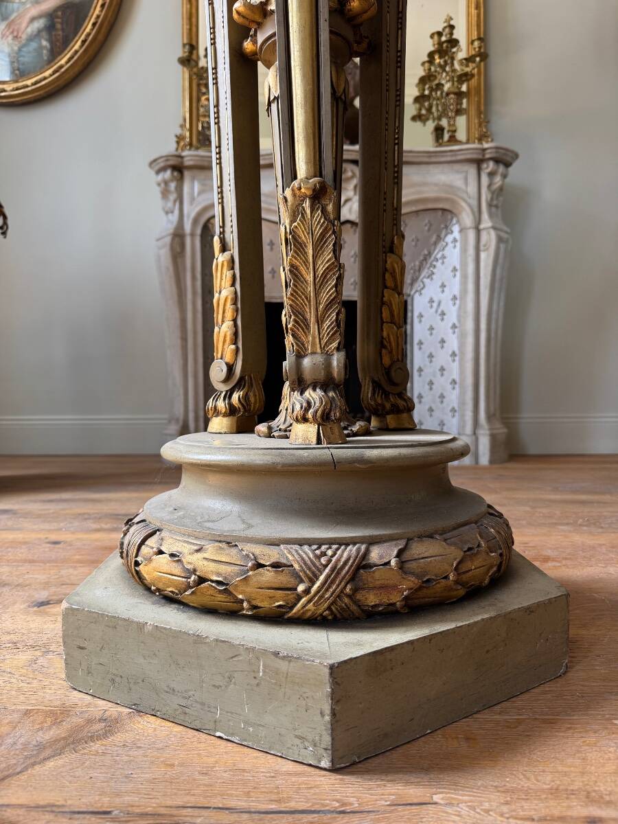 "Column 'to the goats' in Louis XVI style from the Napoleonic III period."