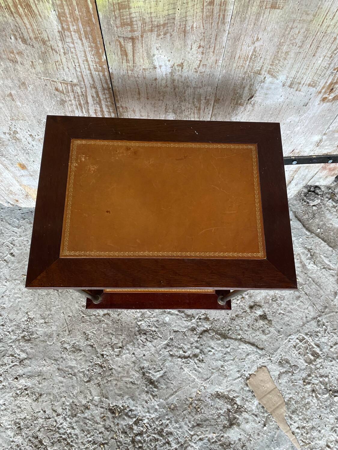 Chevet, table d’appoint vintage en bois et métal doré