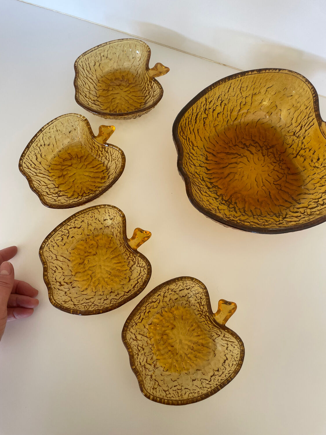 Service à dessert en verre ambré forme pomme fabriqué en Italie