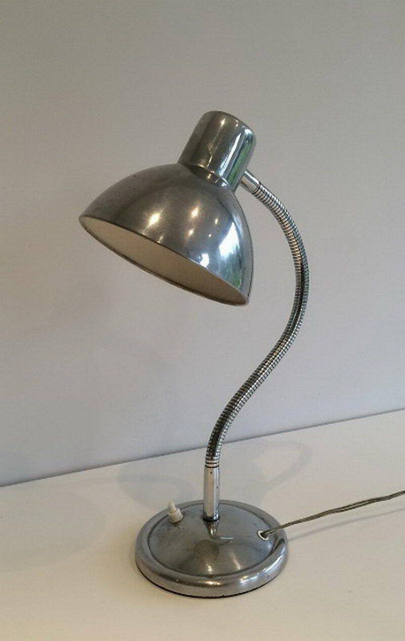 Flexible chrome lamp