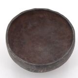Empty tumbler pocket in ceramic by Brigitte Marionneau