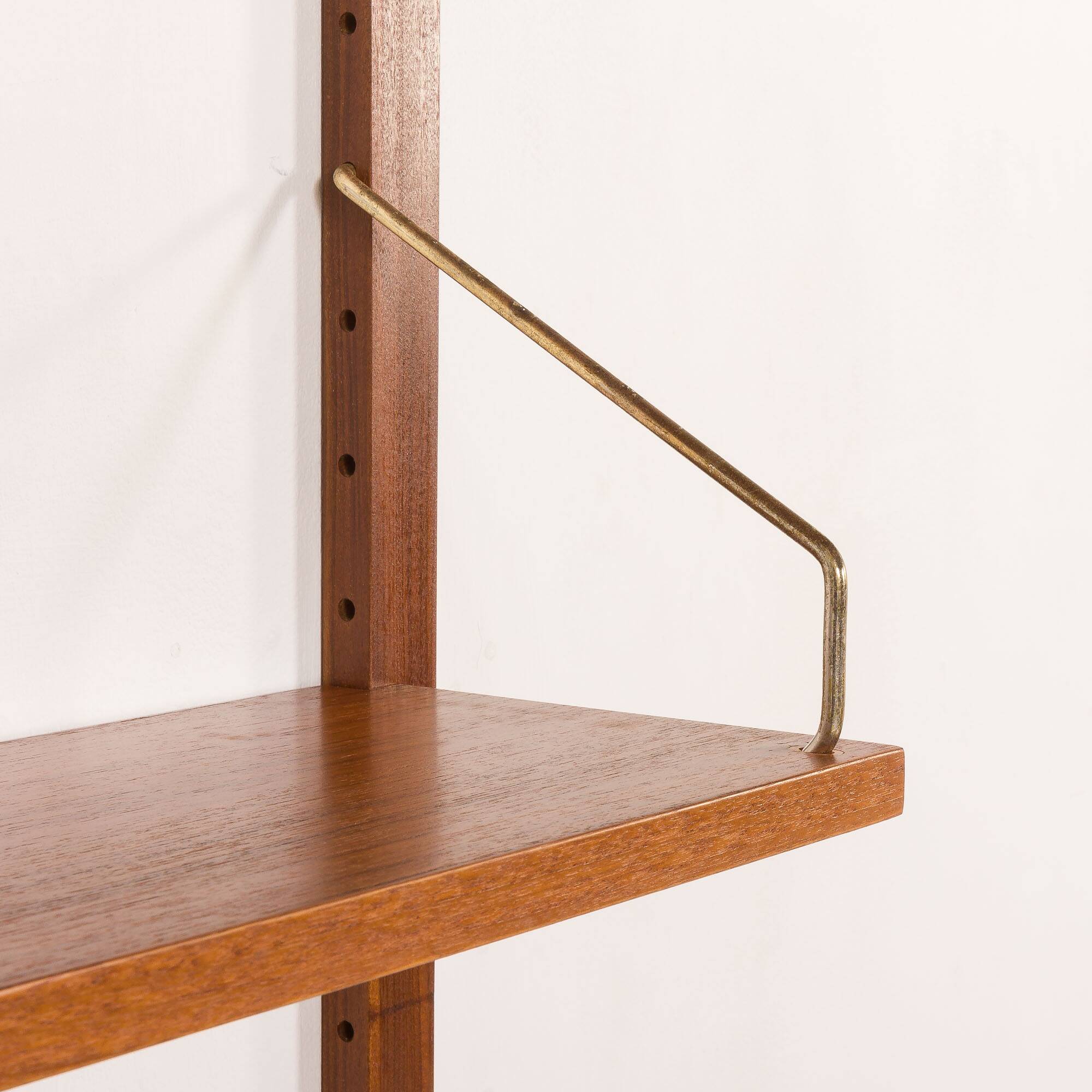 Poul Cadovius teak shelving wall unit with a bureau, Cado 1960s