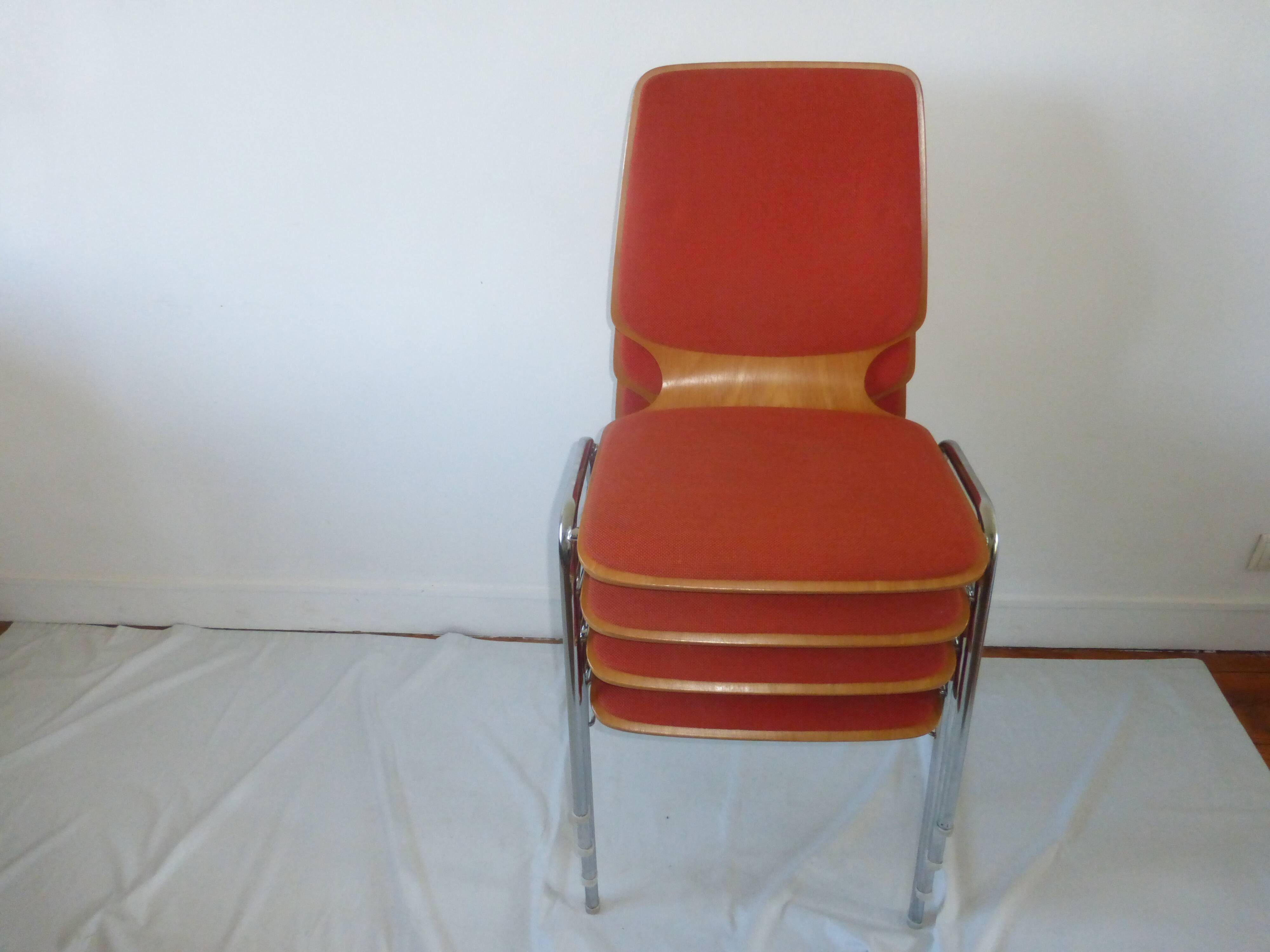 4 70s thermoformed chairs