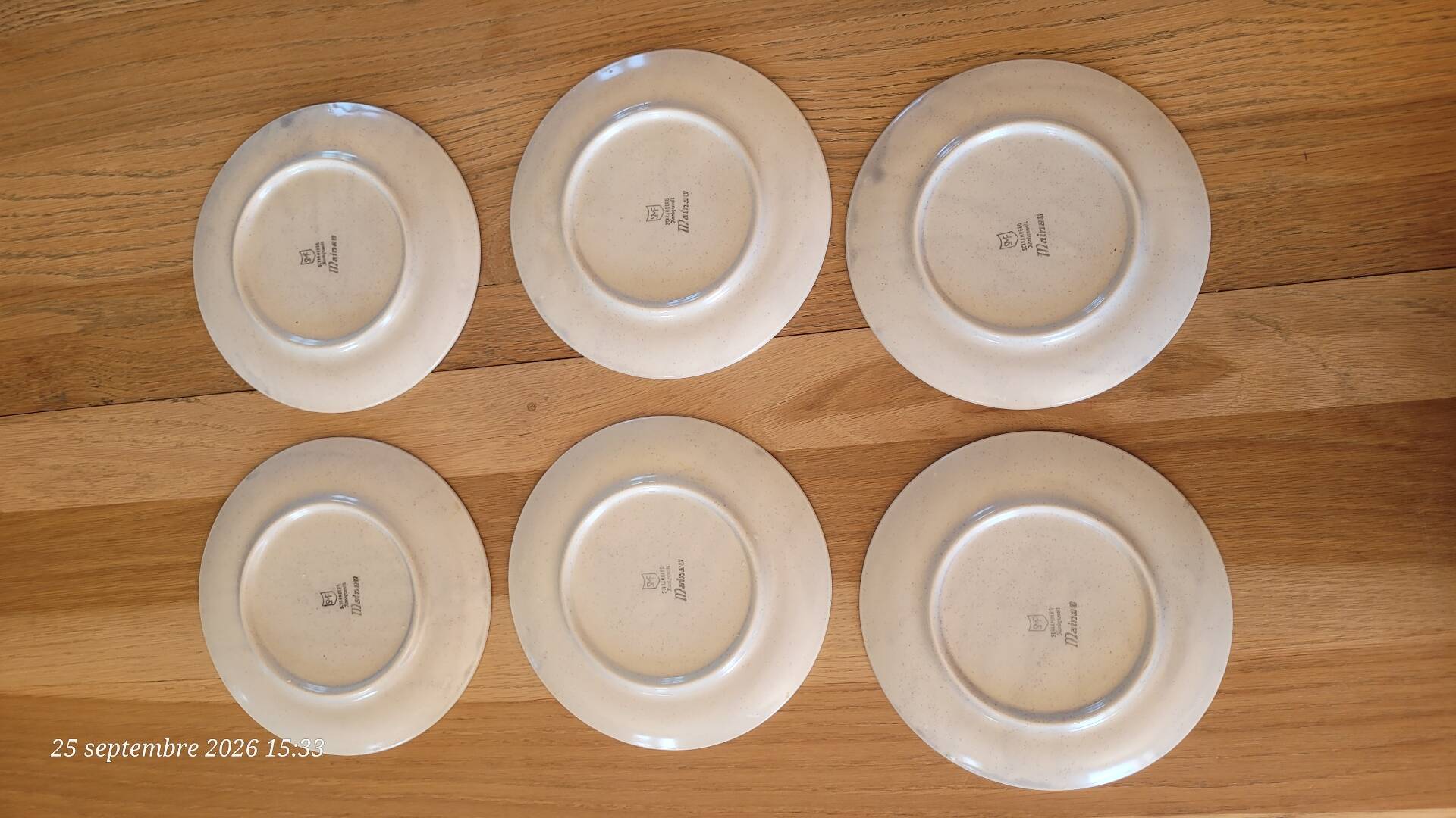 6 vintage dessert plates