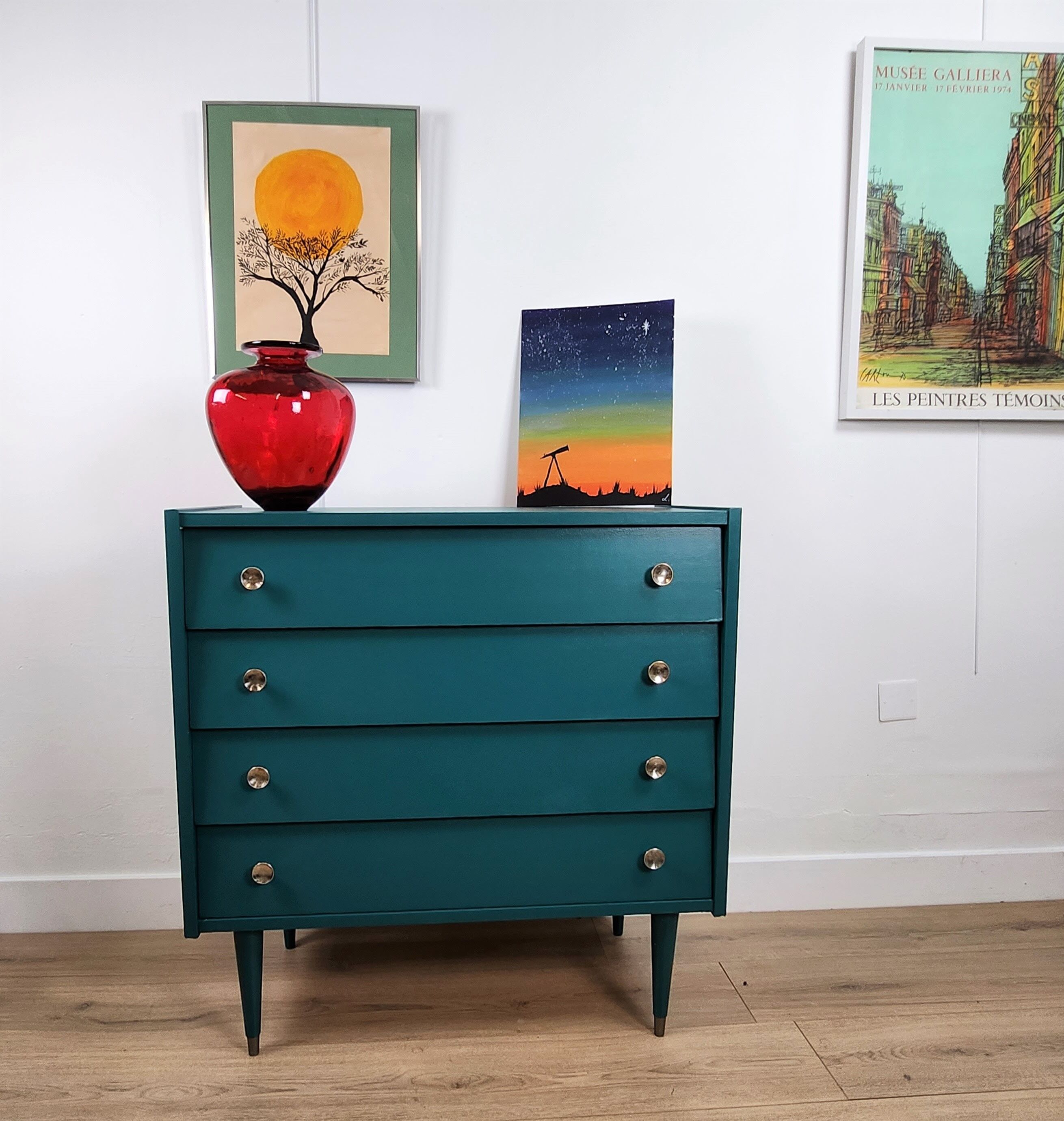 VINTAGE CHEST OF DRAWERS YEAR 60