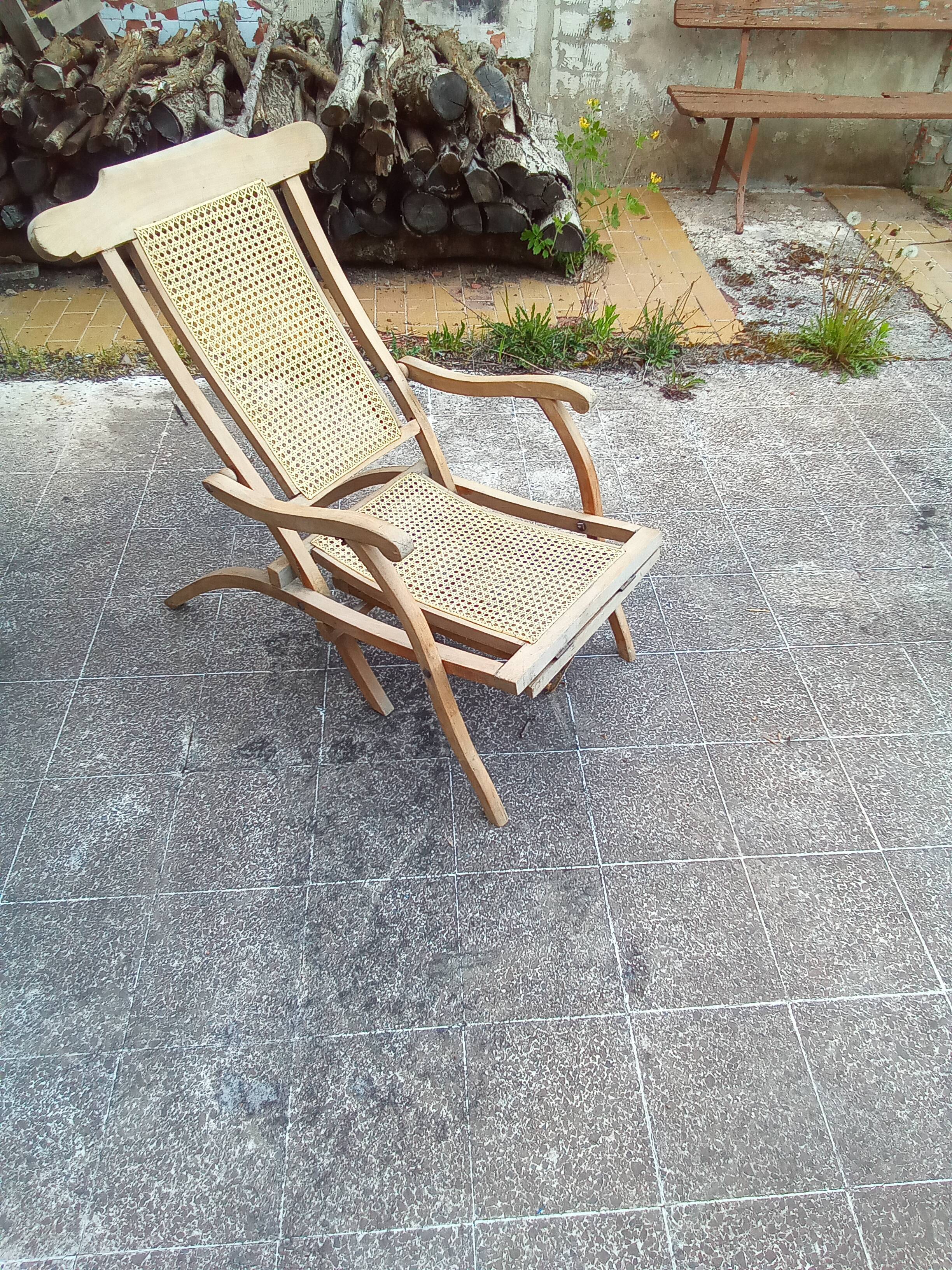 Long chair in caning