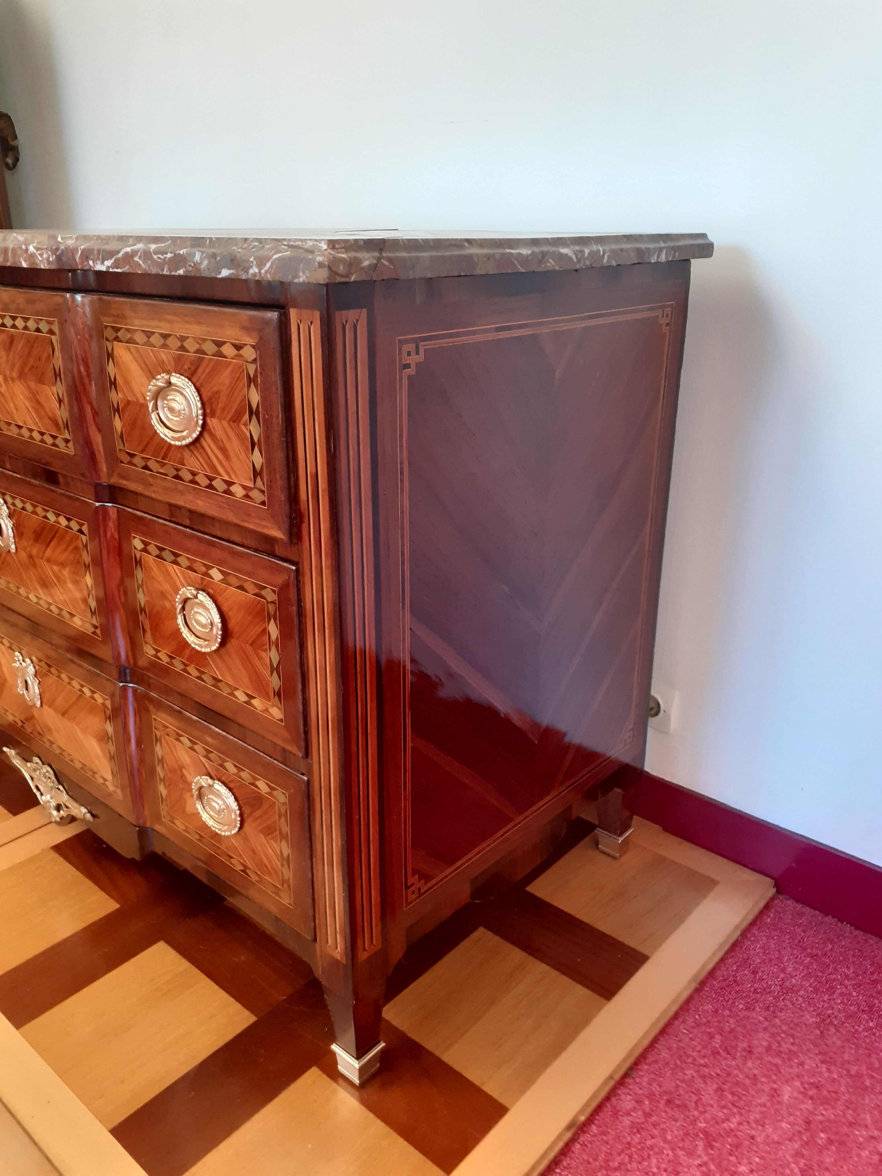 Commode Louis XVI (period)