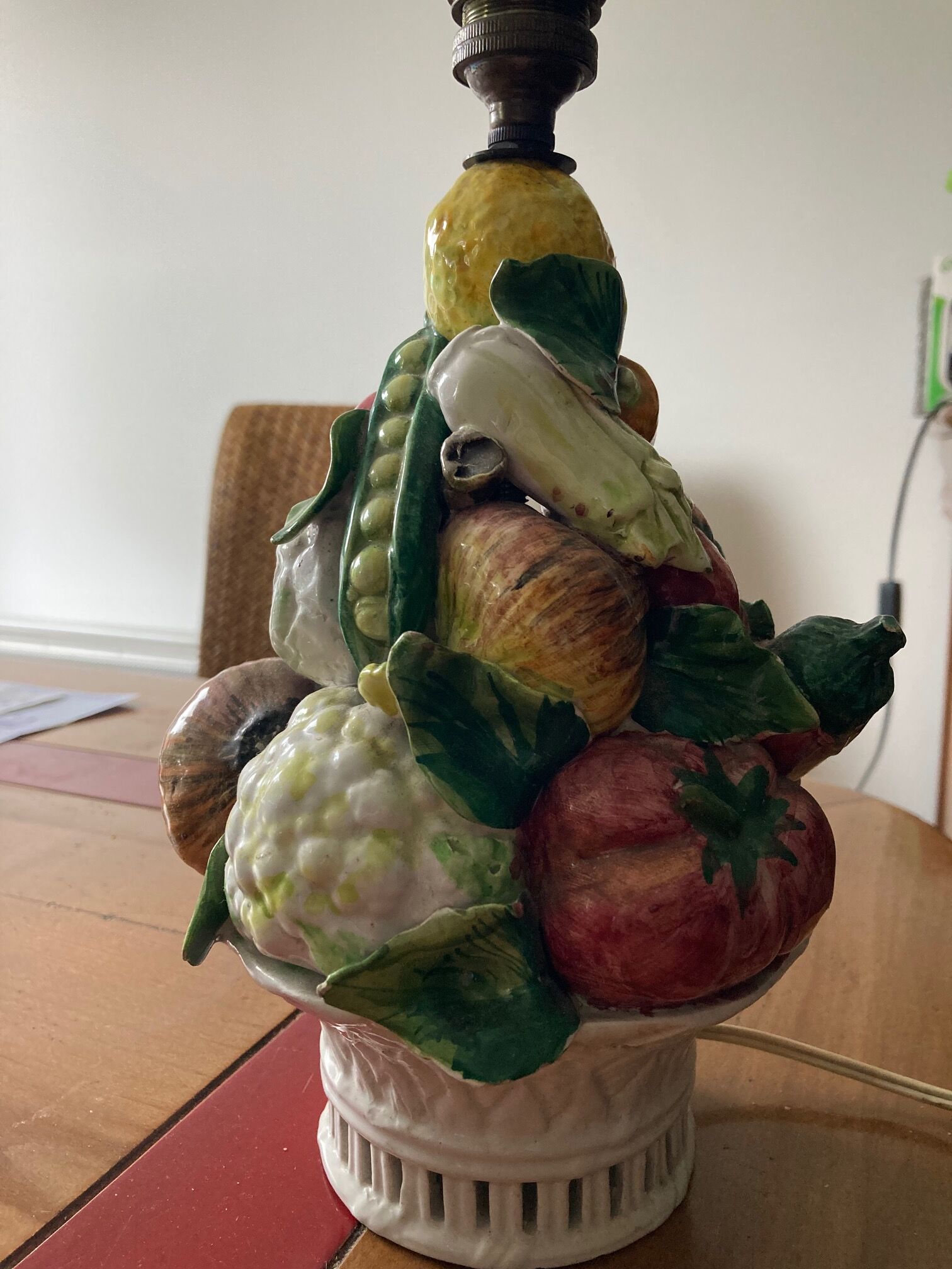 Porcelain lamp foot sign kaly 3/67