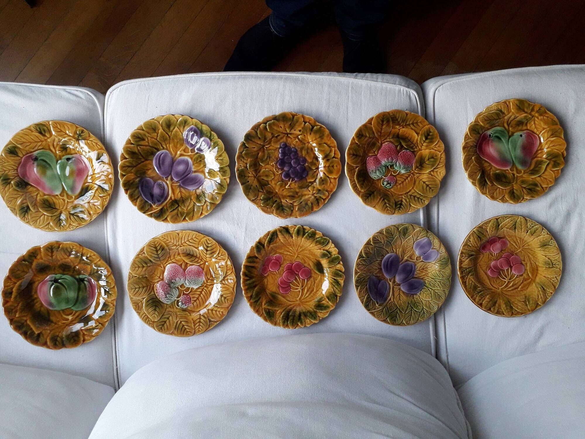 Set of 10 Sarreguemines dessert plates in slurry decorated fruit