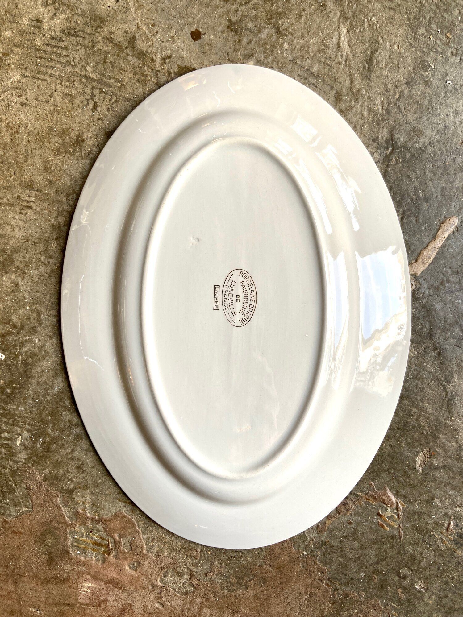 Luneville oval dish in water-green and golden opaque porcelain