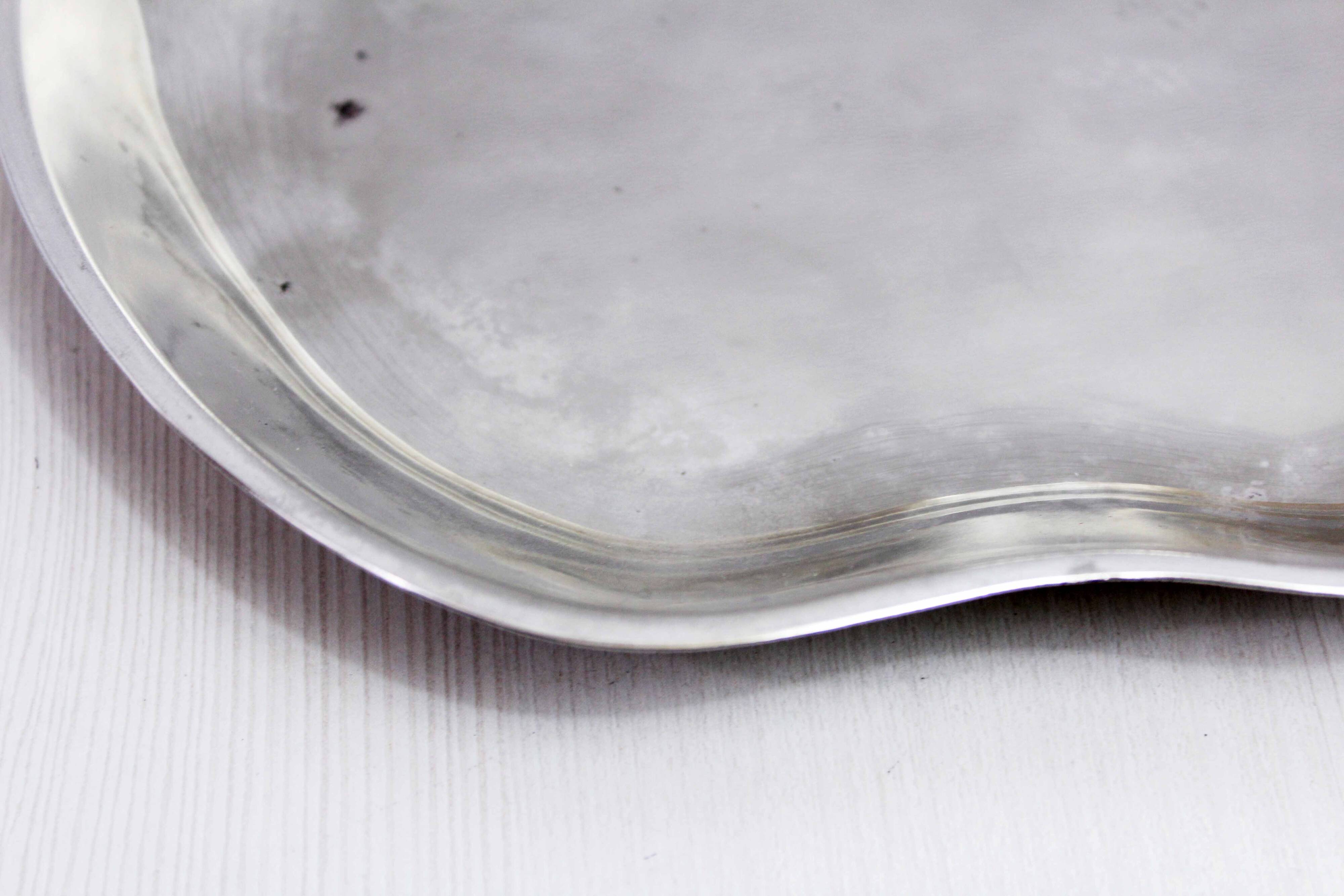 “Apple” cup or empty pocket