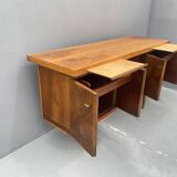 Bureau en noyer du milieu du siècle, années 1970, Tchécoslovaquie