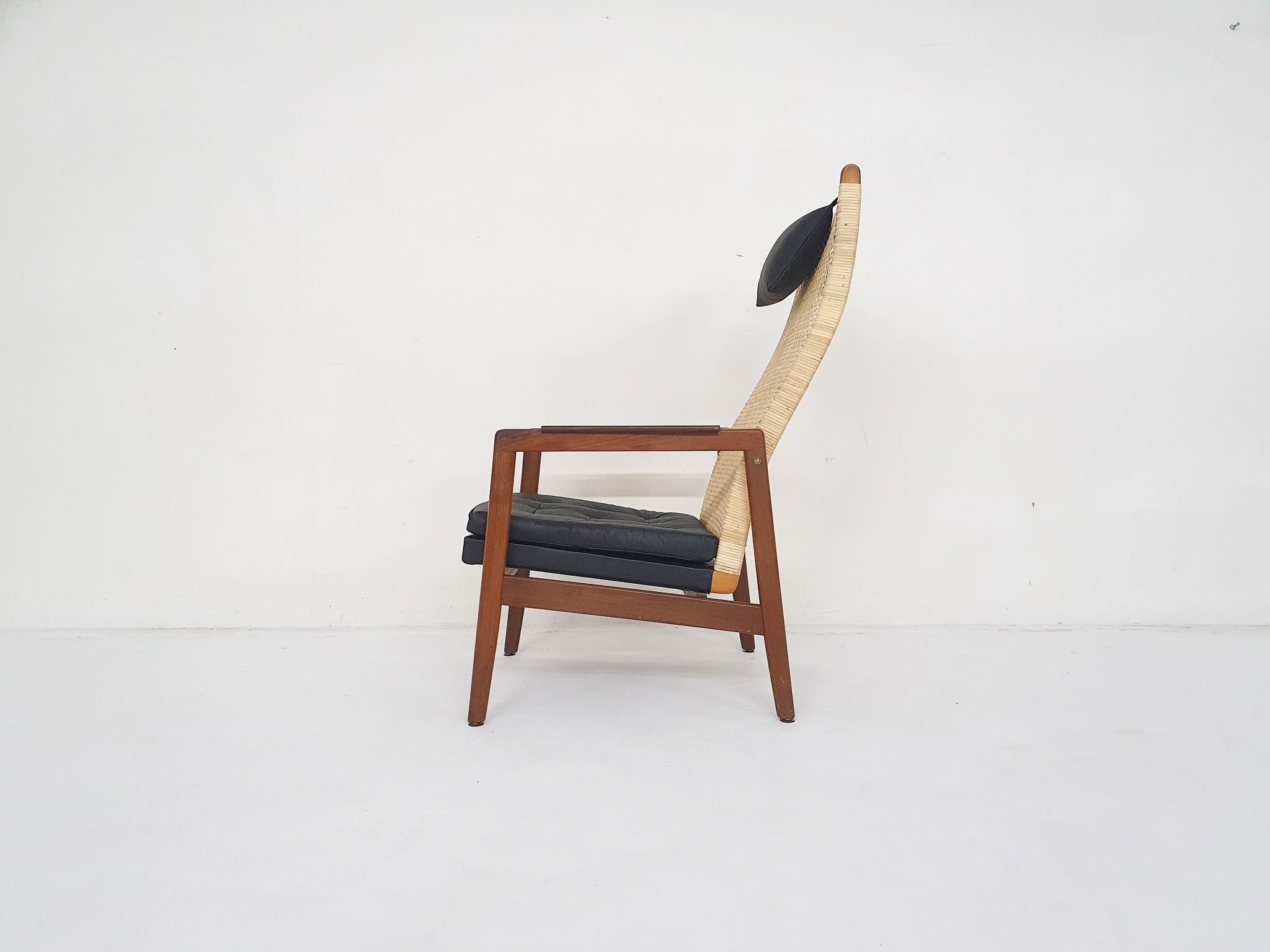 Armchair by P.J. Muntendam for Gebr. Jonkers, The Netherlands 1950'