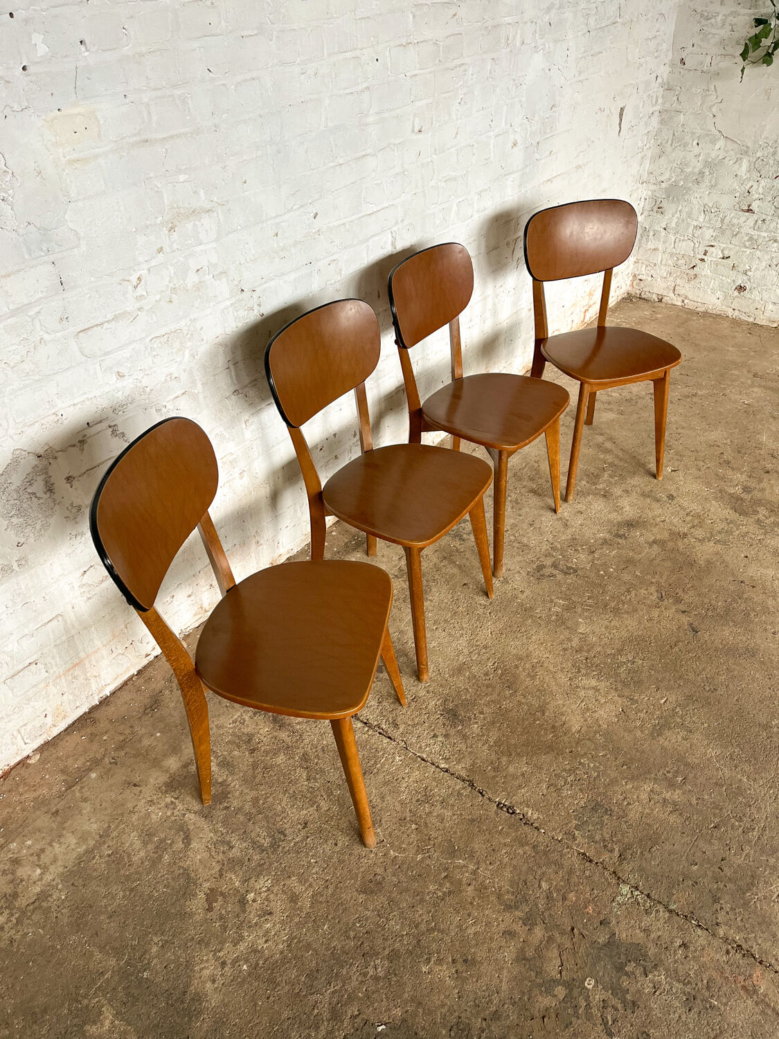 Série de 4 chaises bistrot années 60