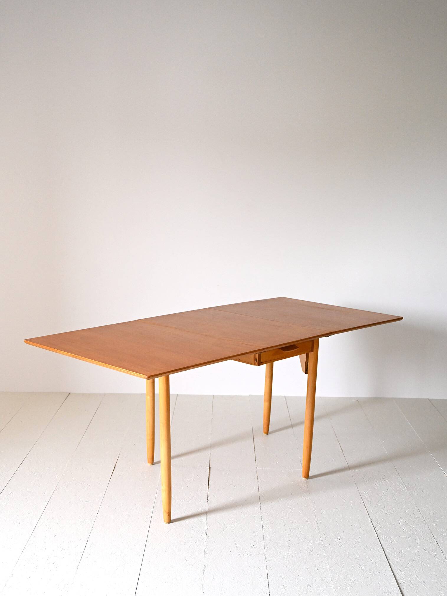 Vintage dining table with wings