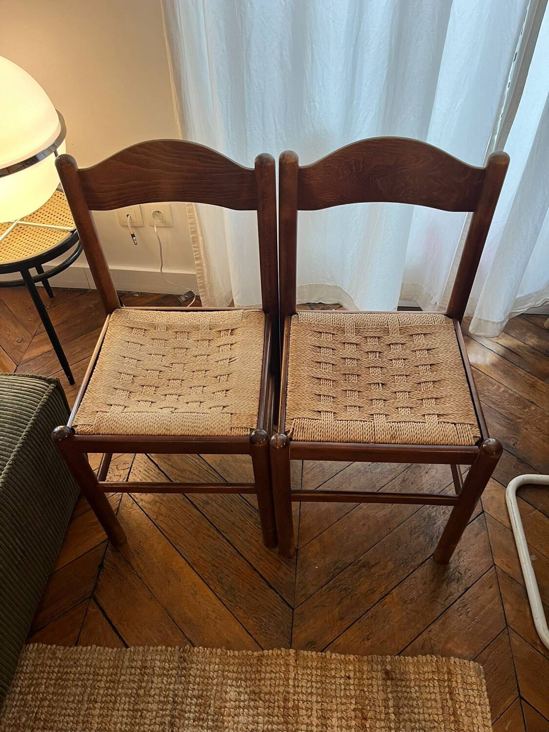 Set of 2 straw chairs