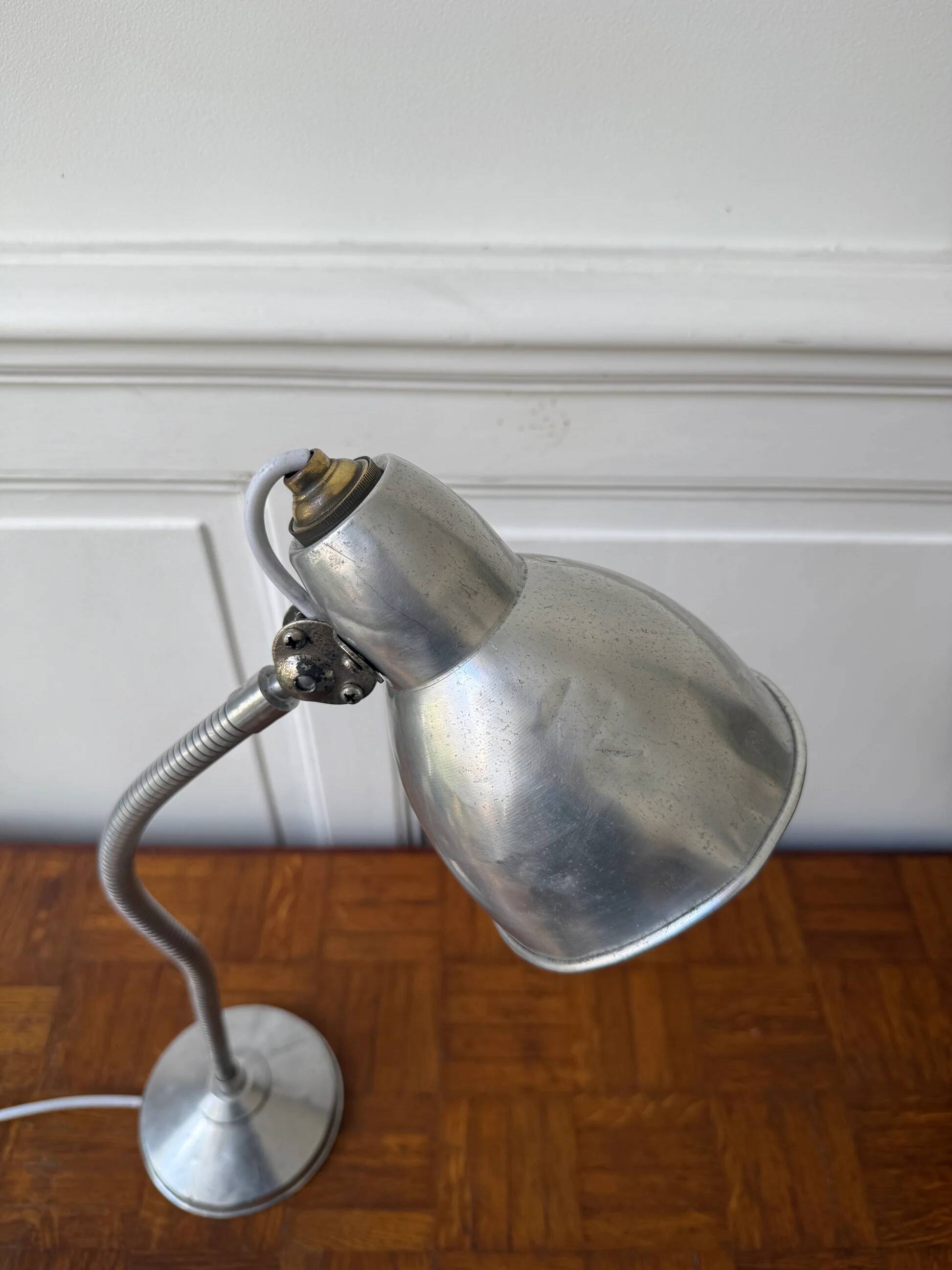 Articulated industrial desk lamp – 1950s