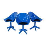 3 chairs "space Age", resin and steel, France, circa 1970.