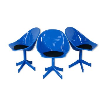 3 chairs "space Age", resin and steel, France, circa 1970.