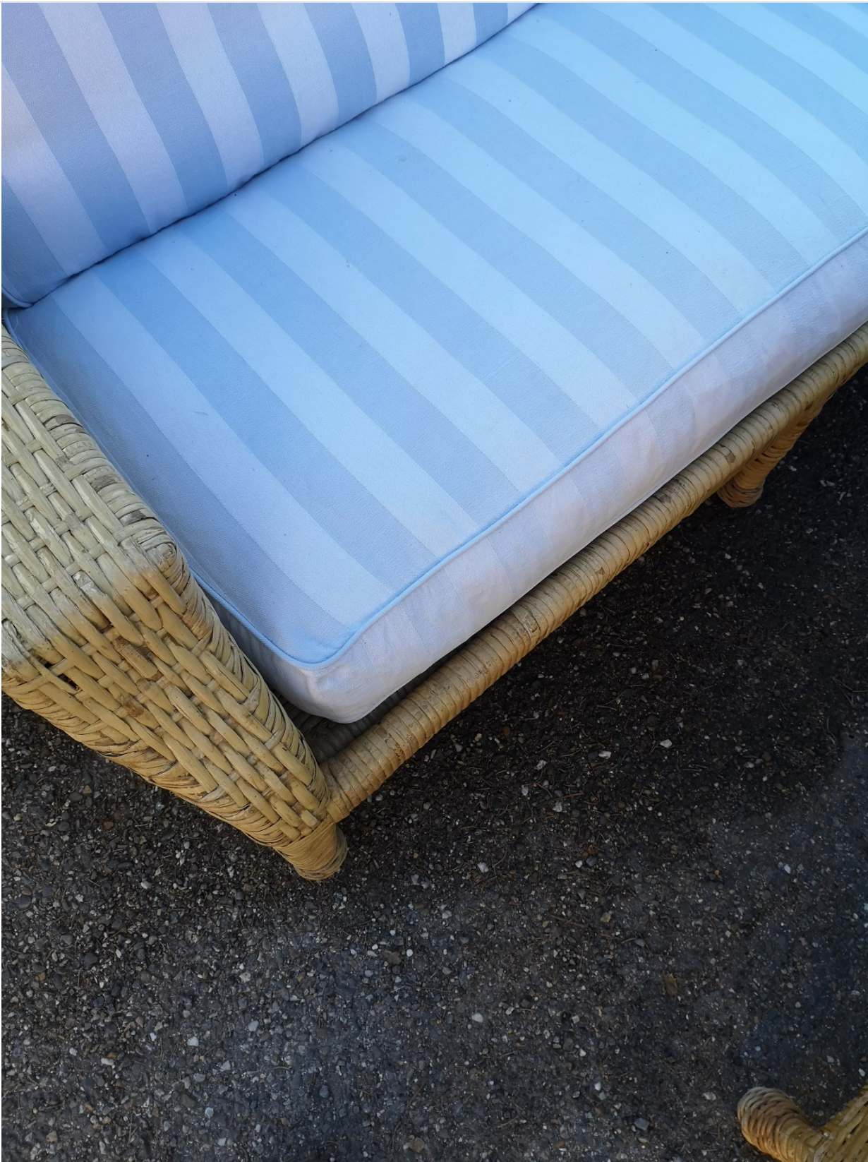 Vintage rattan lounge