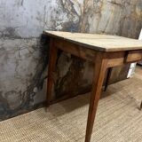 Farm table