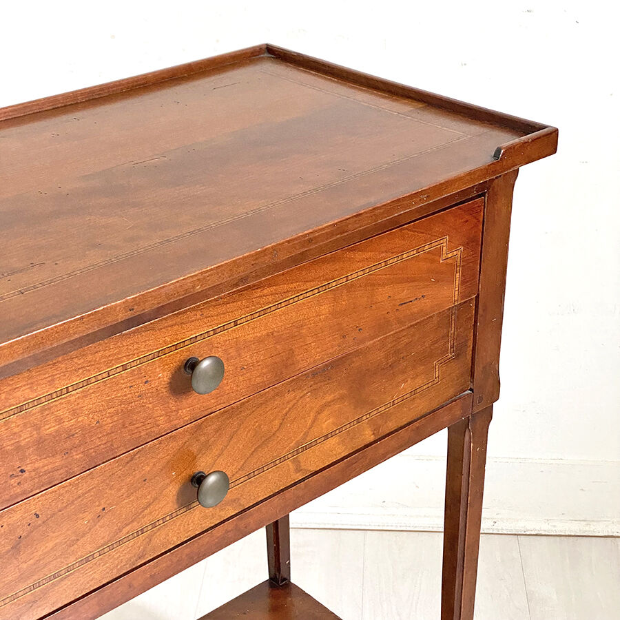 Table d'appoint anglaise début XXème