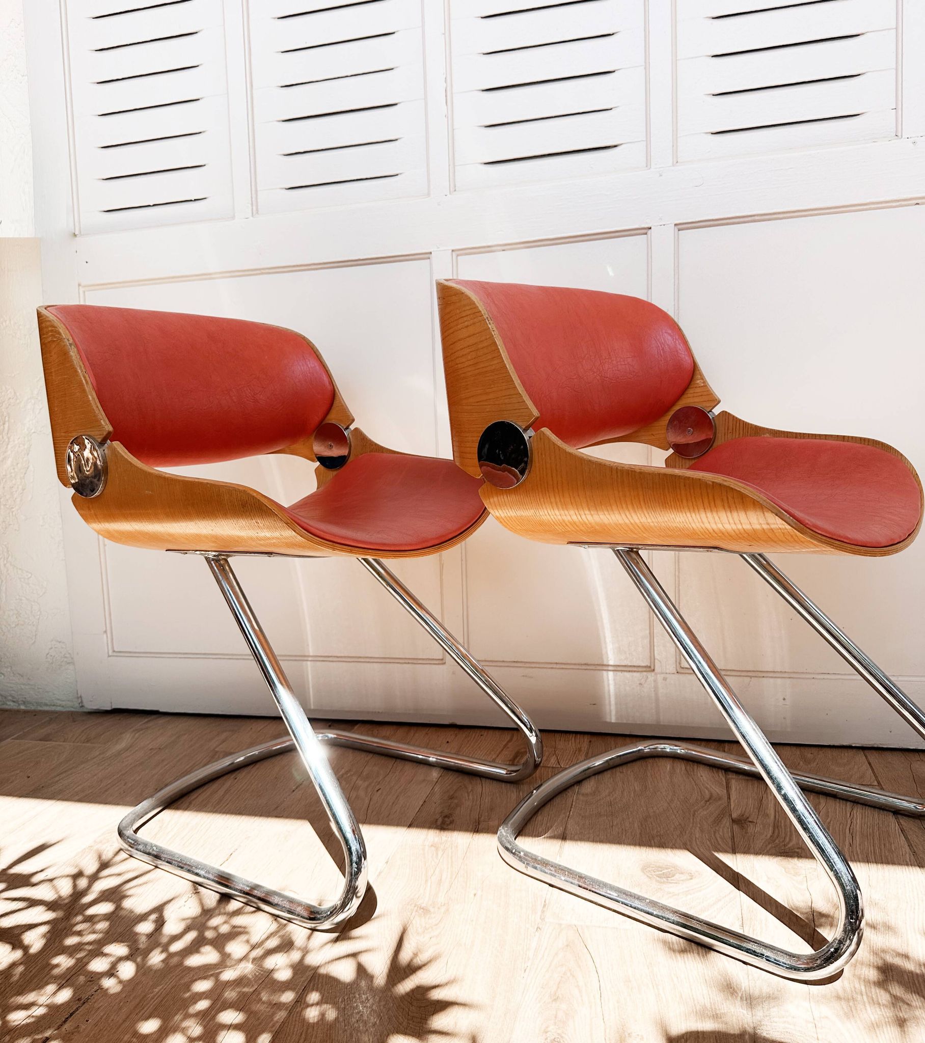 Suite of four space age chairs, 60s