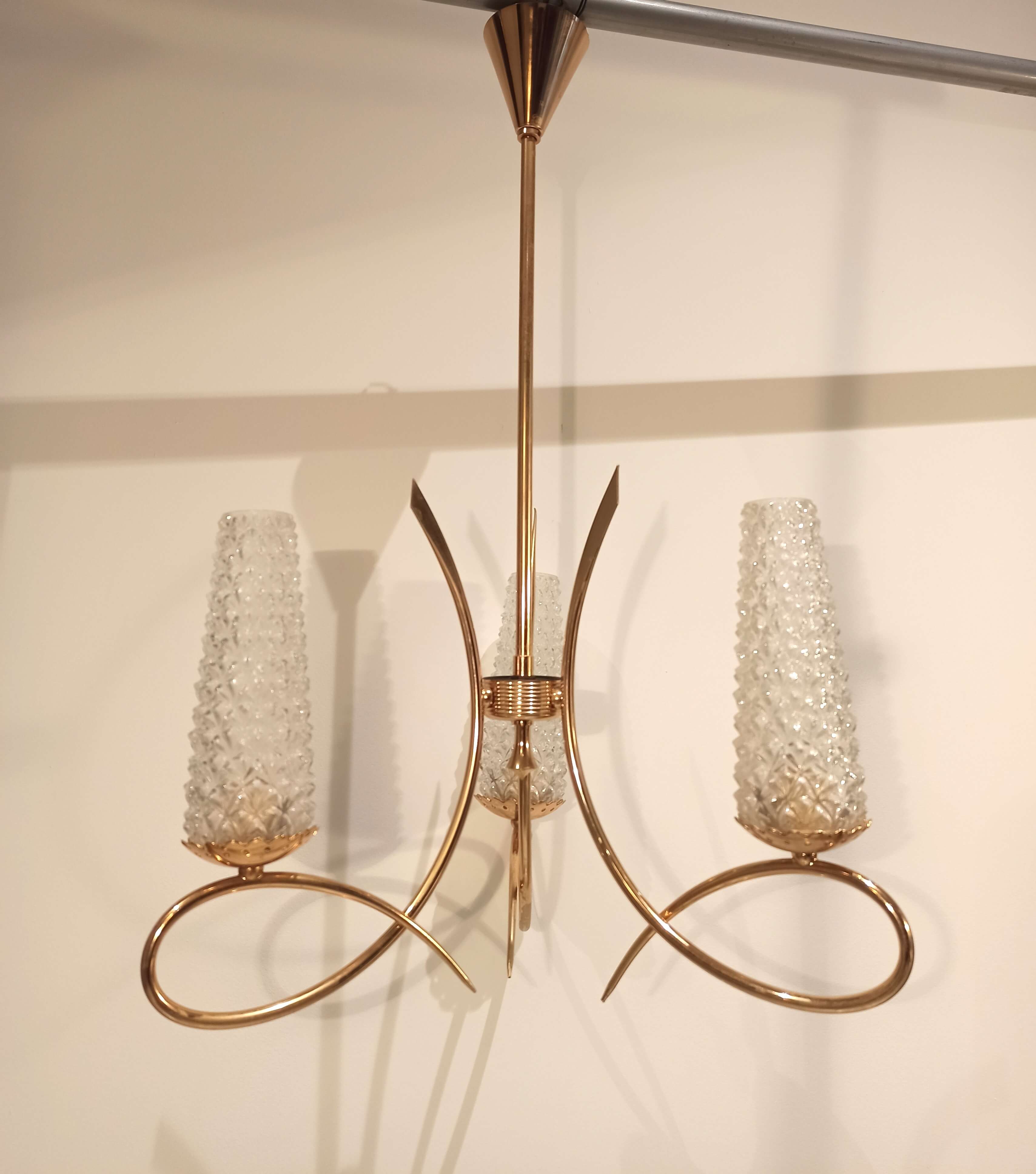 Chandelier suspension vintage tulips molded glass golden support