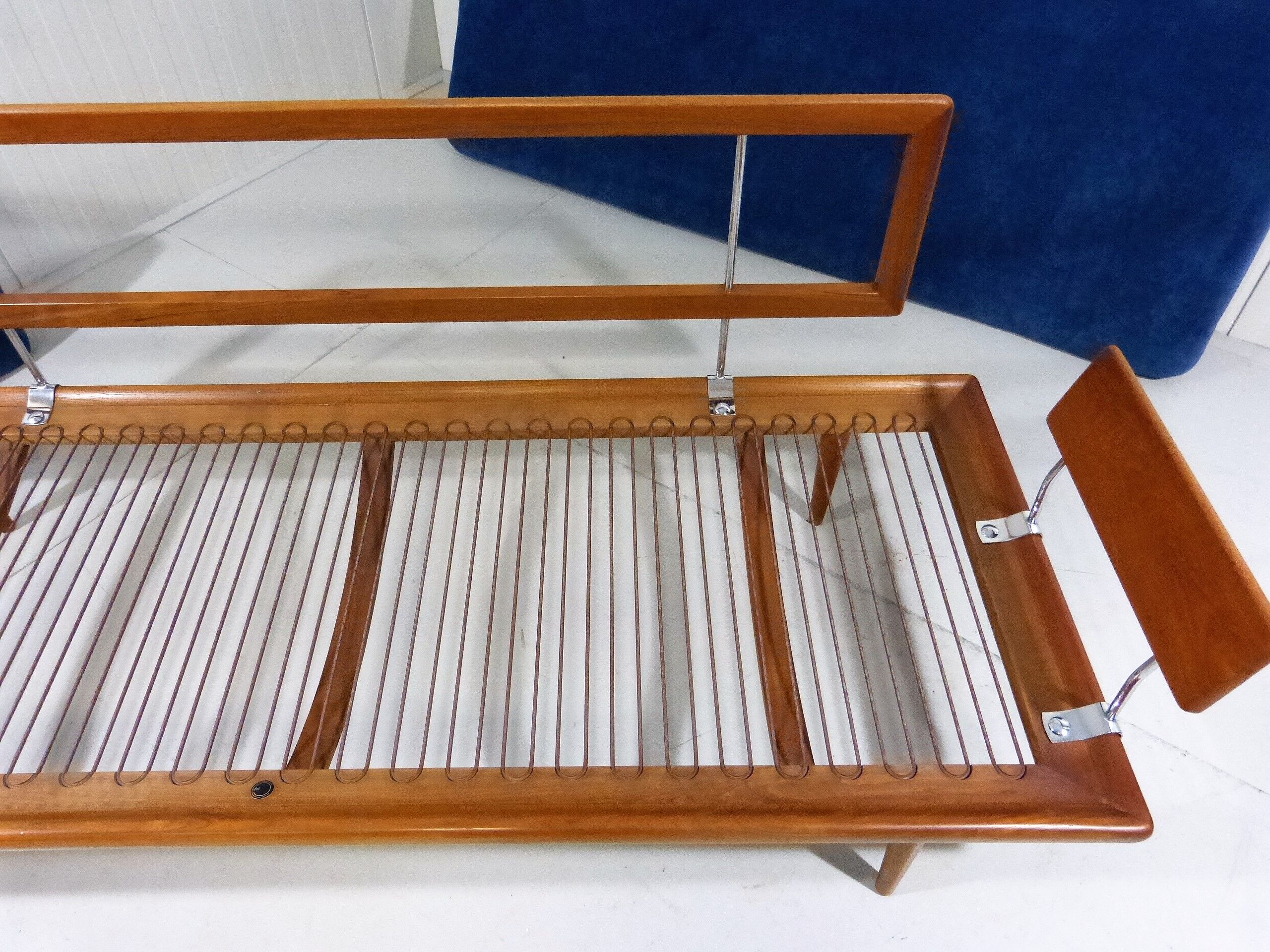 Daybed minerva par Peter Hvidt & Orla Mølgaard-Nielsen pour France & Søn, Denmark