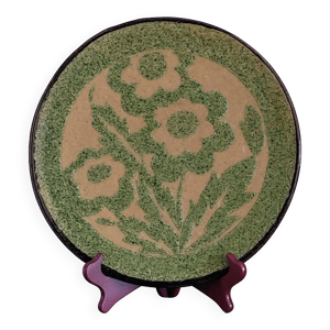 Plat en terre cuite vernissée