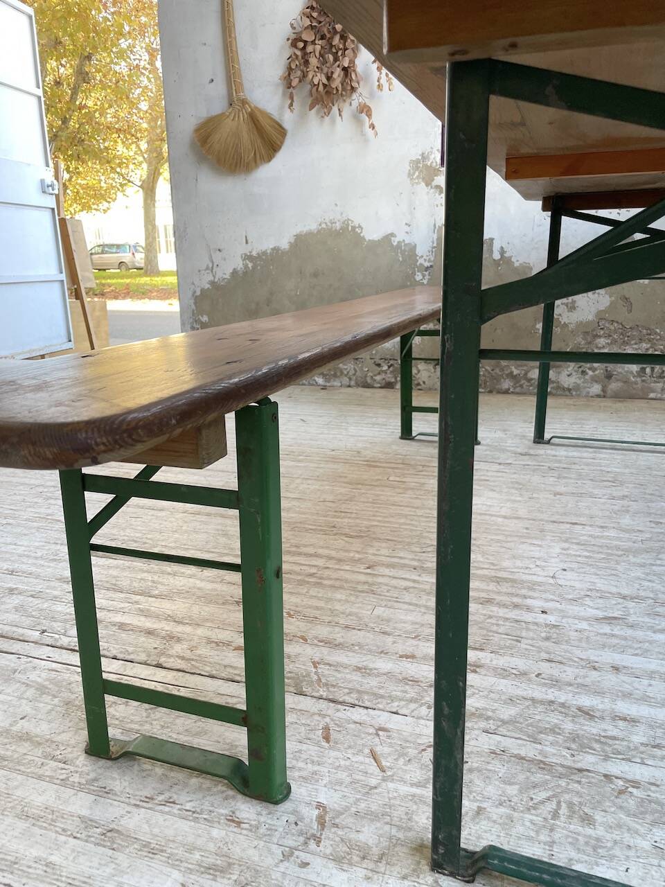 Guinguette table and its 2 benches