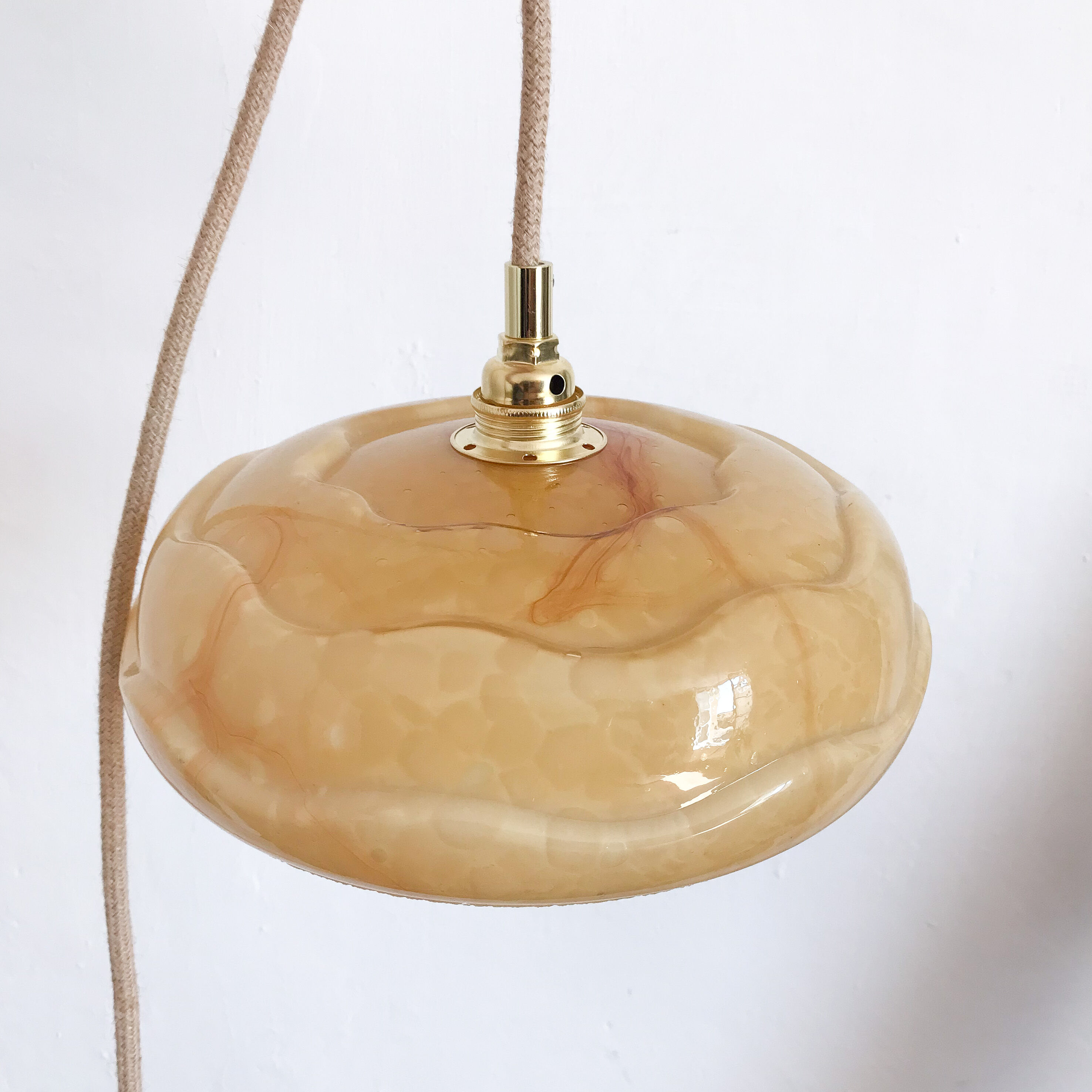 Suspension opaline marbrée