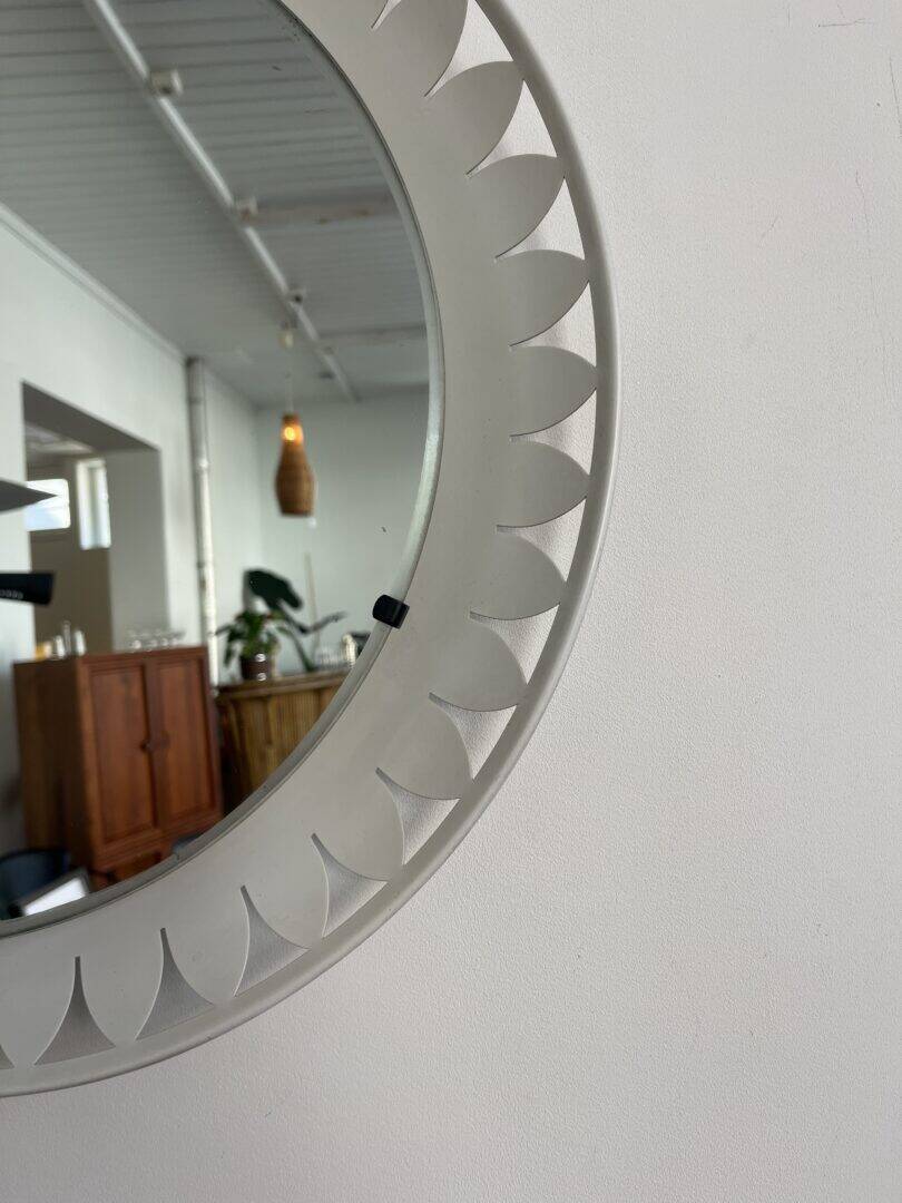 Illuminated flower mirror – Hillebrand, Ernst Igl