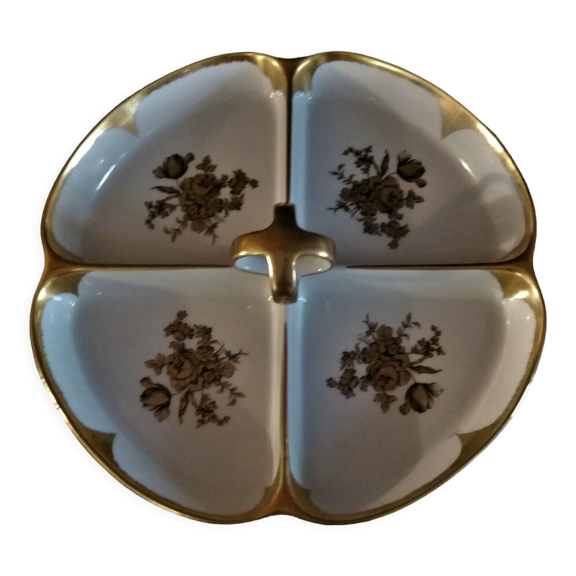 Porcelain flat servant from Limoges Mandavy Marcel