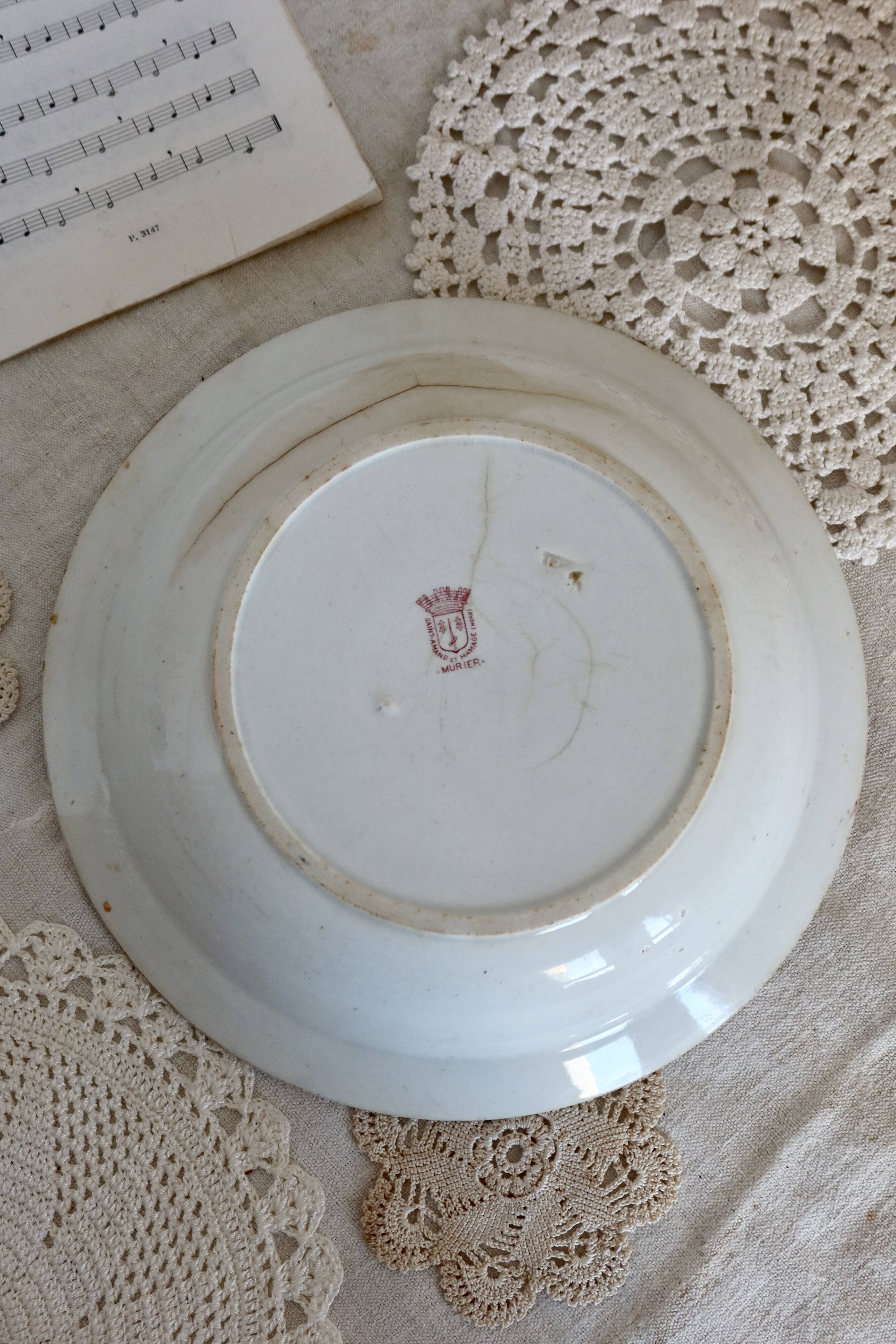 Antique hollow round serving dish iron earth Saint Amand and Hamage model Murier rouge