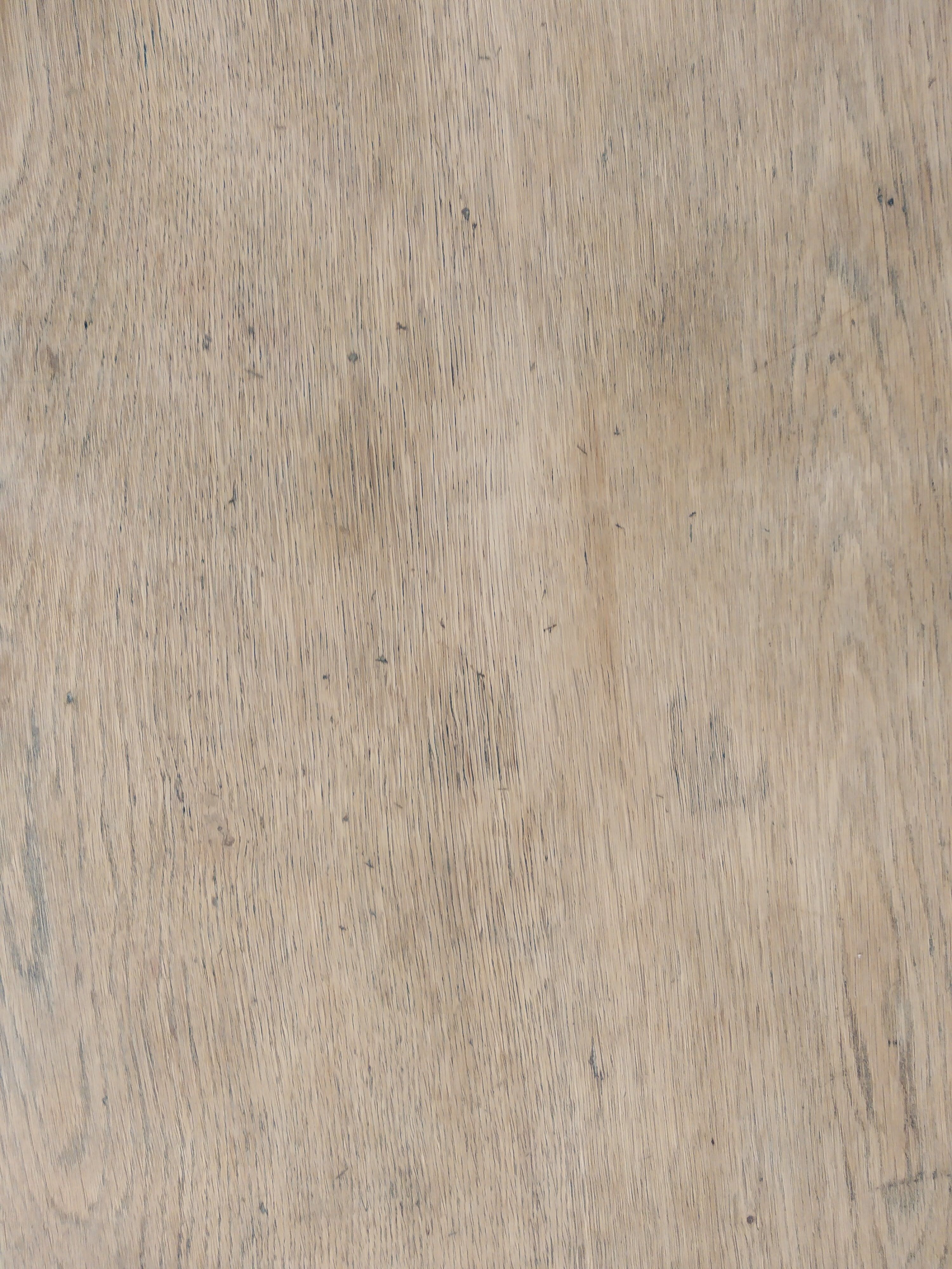 Antique oak table with 2 drawers