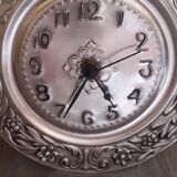 Repelled pewter wall clock floral decoration