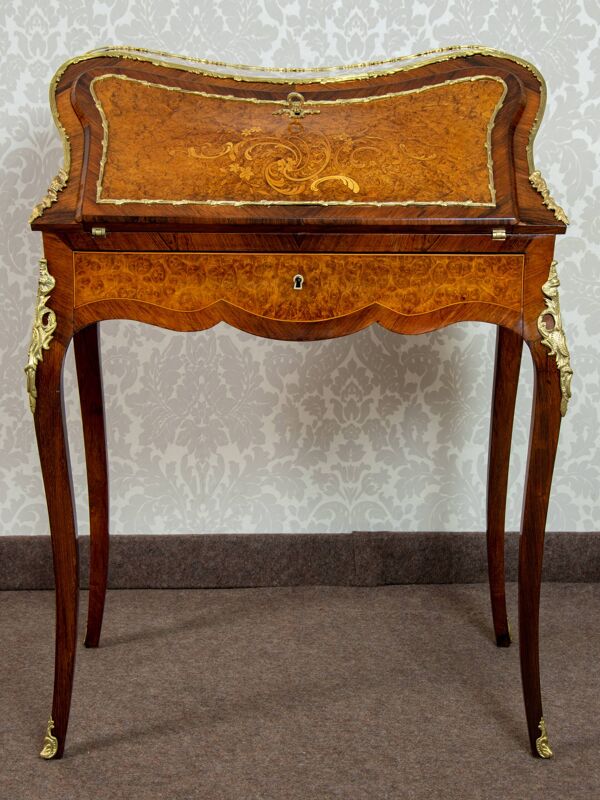 Secrétaire Bonheur du Jour Louis XV en palissandre et noyer 1870-1900