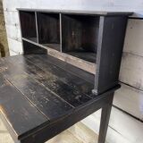 Tiered desk