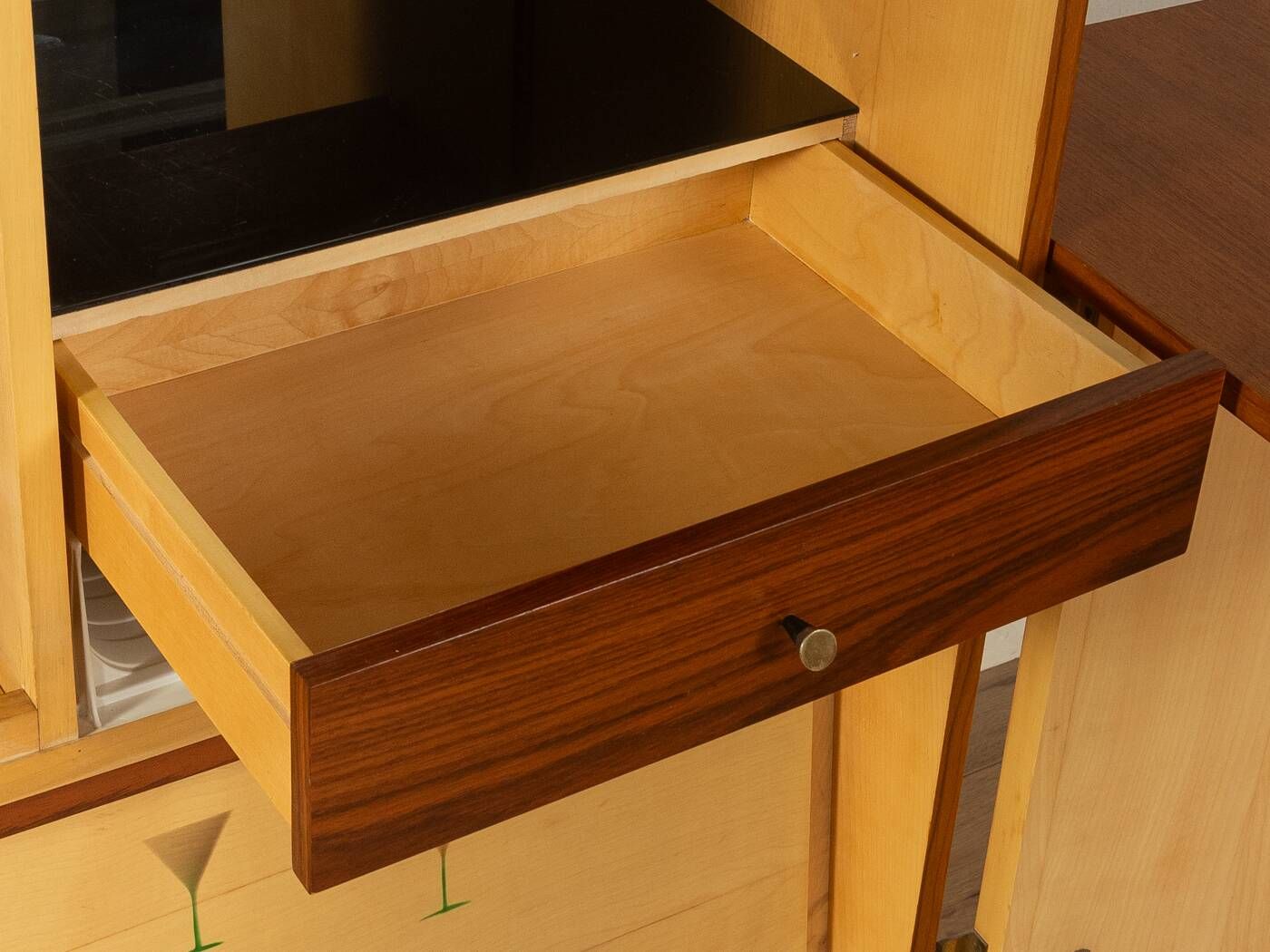 Meuble bar de style mid-century