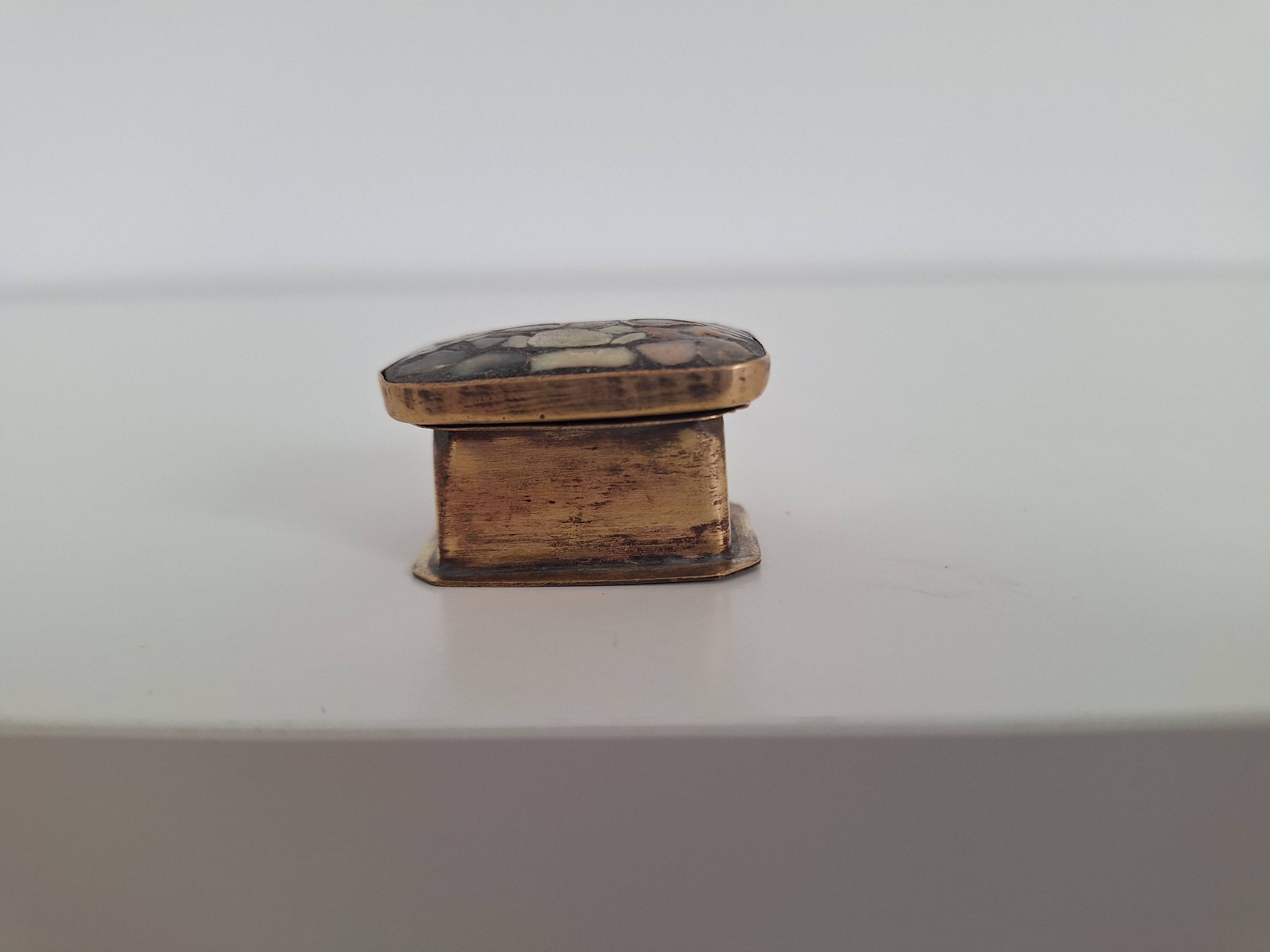 Vintage rectangle ring box