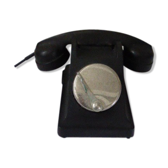 Téléphone des ptt france de 1964 en bakélite noir avec cadran en metal à clapet