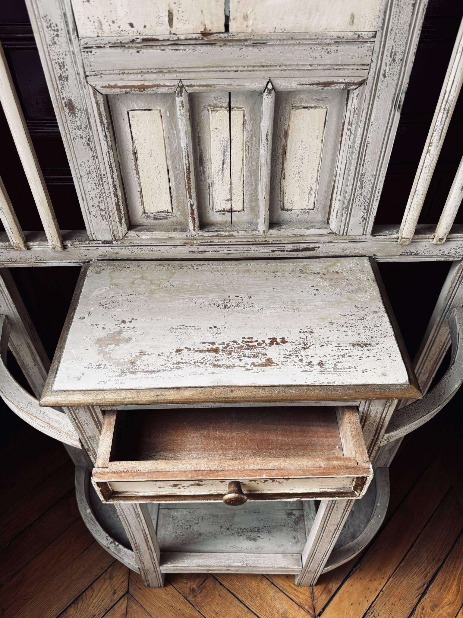 Vintage entrance wardrobe furniture