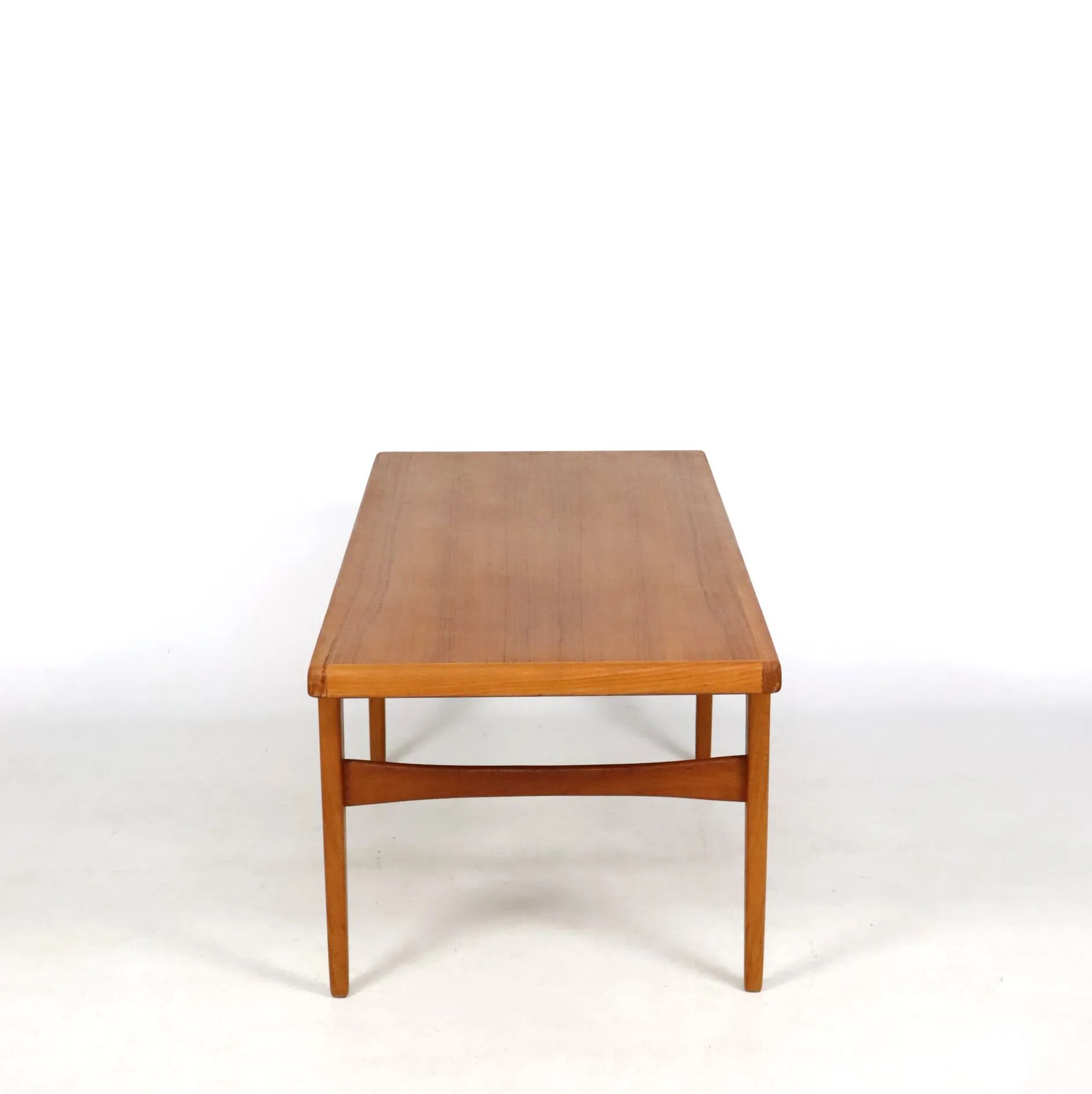 Table basse en teck années 60