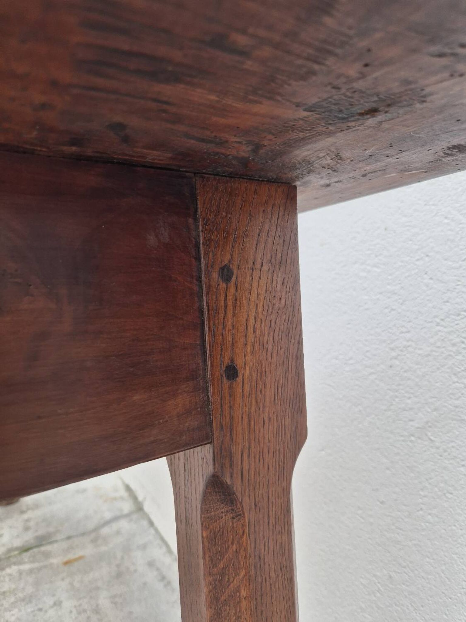 Table de Ferme bourguignonne à entretoise en noyer massif 19éme deux tiroirs-1m82