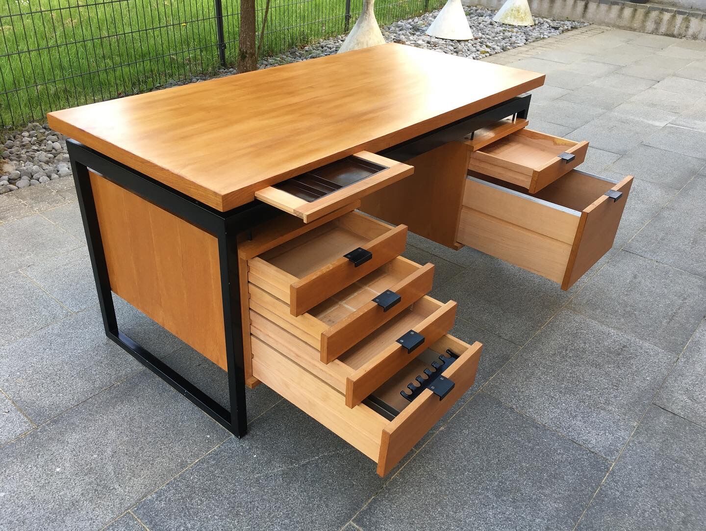 Office 2 caissons design 60s