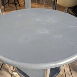 Bauhaus round table with double gray tops