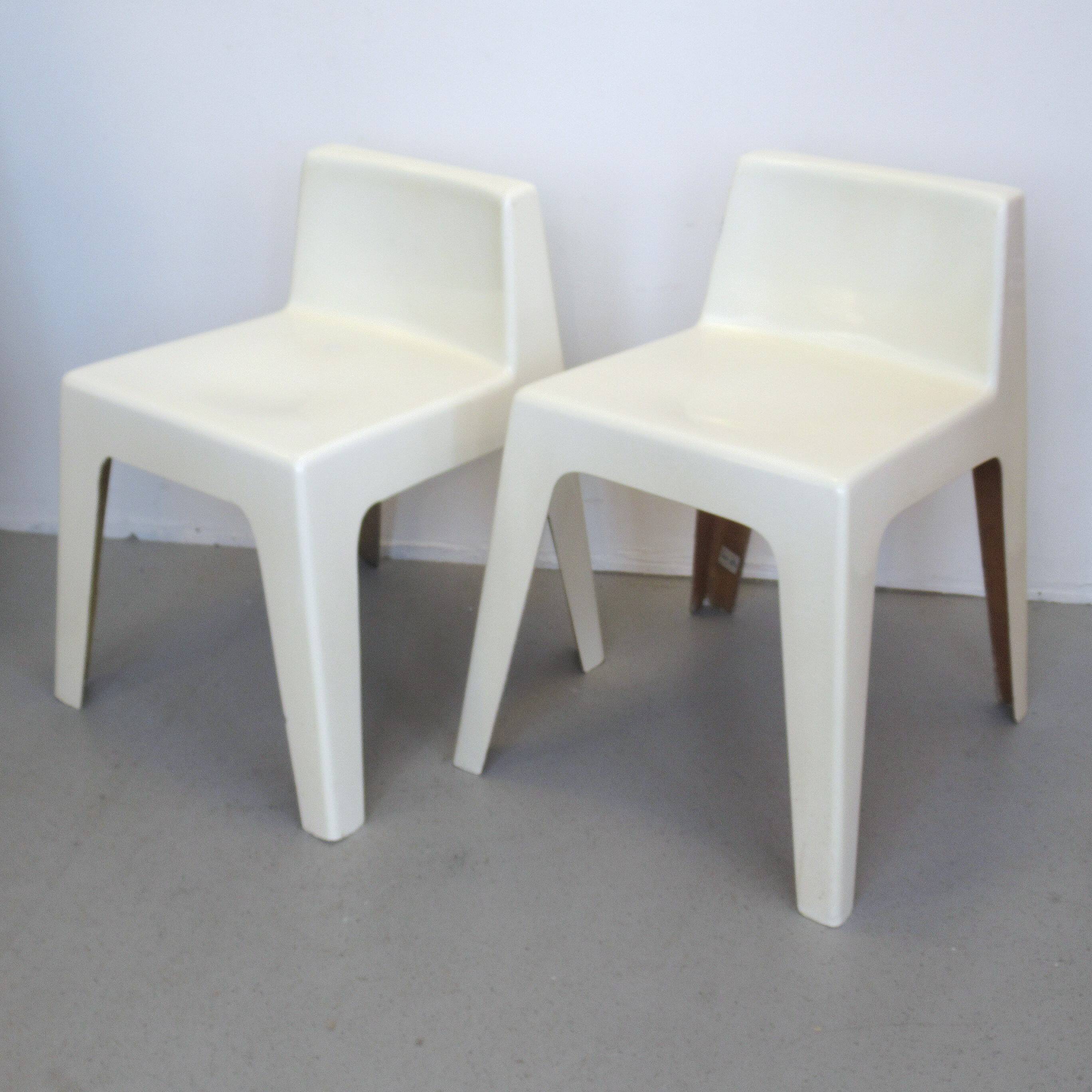 Two white fiberglass Kostka chairs 1970