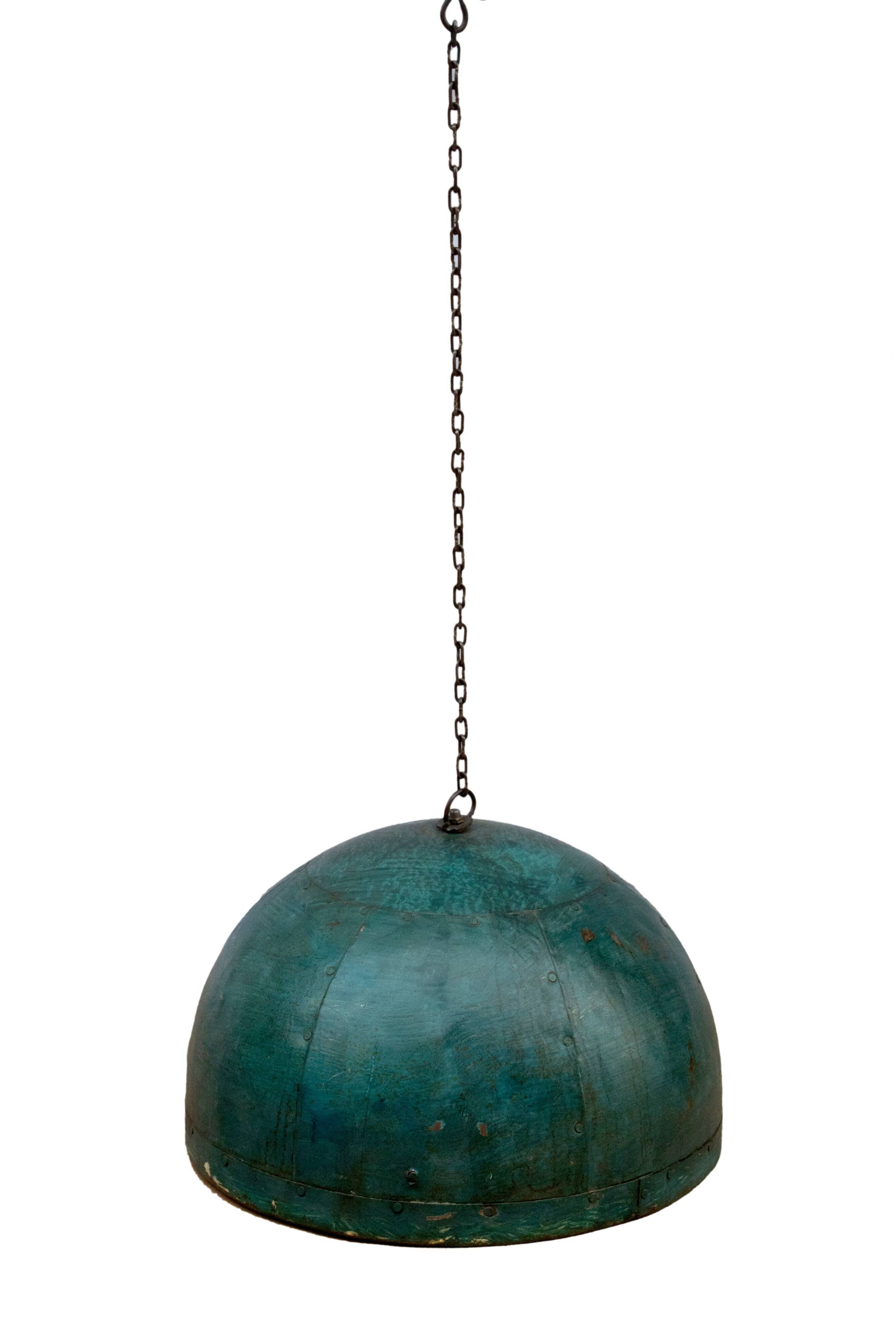 Suspension métal avec son coloris vert d'origine